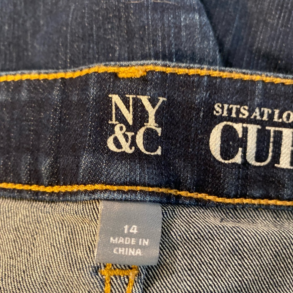 NWOT NY & Co. - Curvy & skinny crop (sits at lower waist crop jeans, Size: 14 - Picture 5 of 8